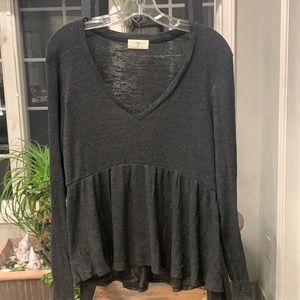 Anthropologie t. la long sleeve shirt. Charcoal. Size medium Excellent condition